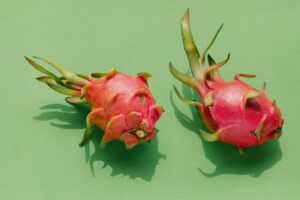 Read more about the article Dragon Fruit in Spanish